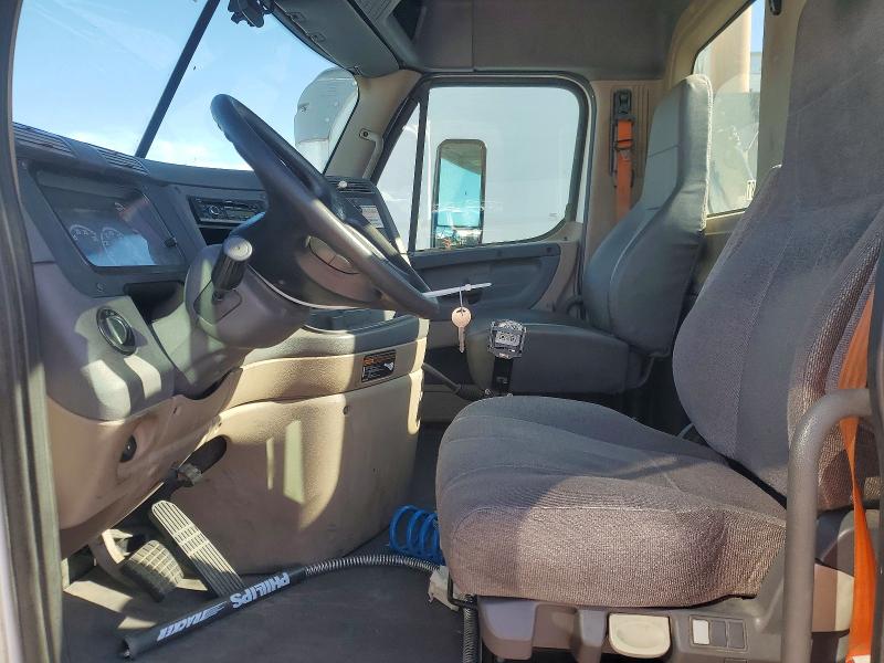 Aukcja sprzedaży 2014 Freightliner Cascadia, vin: 1FUBGEDV4ELFW8390, numer aukcji: 77531025