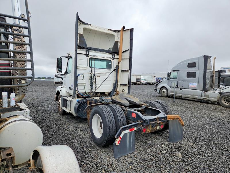 2018 Volvo Vn Vnl მანქანა იყიდება აუქციონზე, vin: 4V4N39EH7JN987933, აუქციონის ნომერი: 86336155