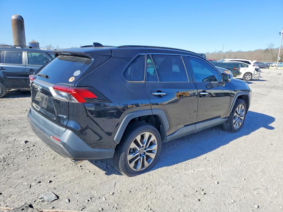 77142345 :رقم المزاد ، 2T3Y1RFV1KW042277 vin ، 2019 Toyota Rav4 مزاد بيع
