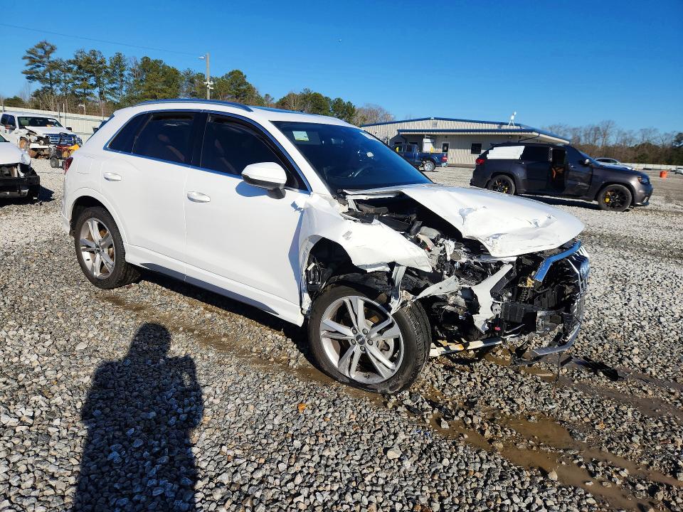 Продаж на аукціоні авто 2020 Audi Q3, vin: WA1DECF31L1008008, номер лоту: 77182235