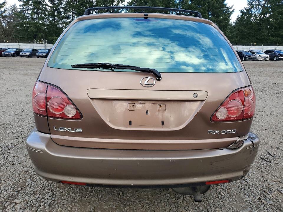78704825 :رقم المزاد ، JT6GF10U8X0005843 vin ، 1999 Lexus Rx 300 مزاد بيع