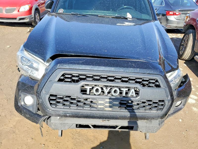 Продаж на аукціоні авто 2018 Toyota Tacoma, vin: 5TFCZ5AN0JX132839, номер лоту: 76895915