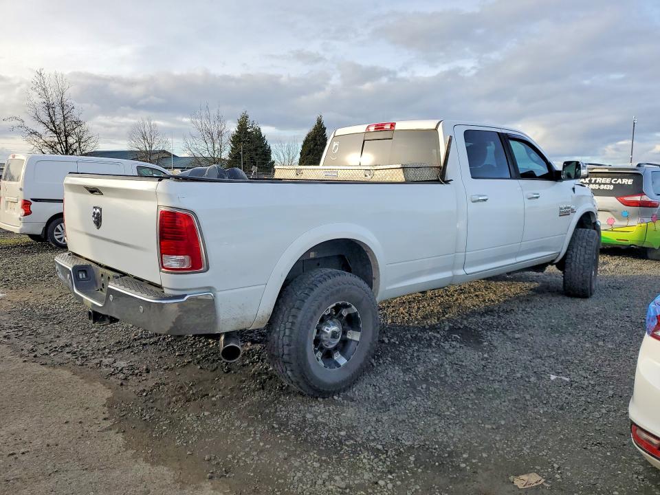 76181795 :رقم المزاد ، 3C63R3JL7GG190468 vin ، 2016 Ram 3500 مزاد بيع