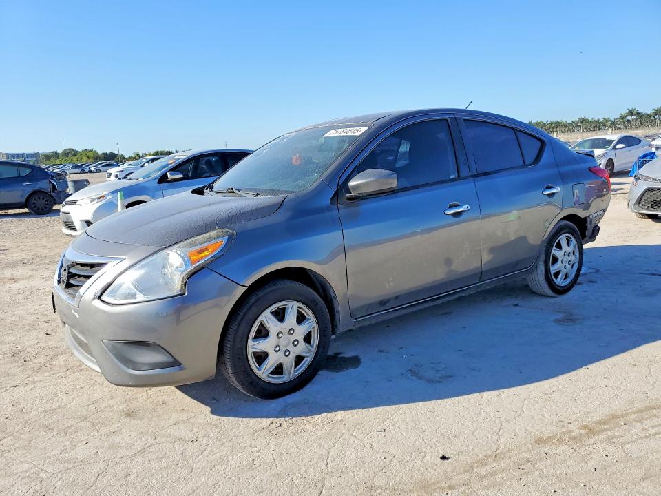 75764645 :رقم المزاد ، 3N1CN7AP9JL879699 vin ، 2018 Nissan Versa مزاد بيع