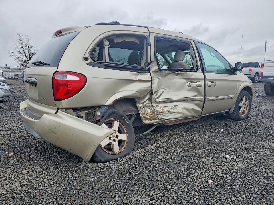 2006 Chrysler Town & Country მანქანა იყიდება აუქციონზე, vin: 2A4GP54L96R874027, აუქციონის ნომერი: 77325875