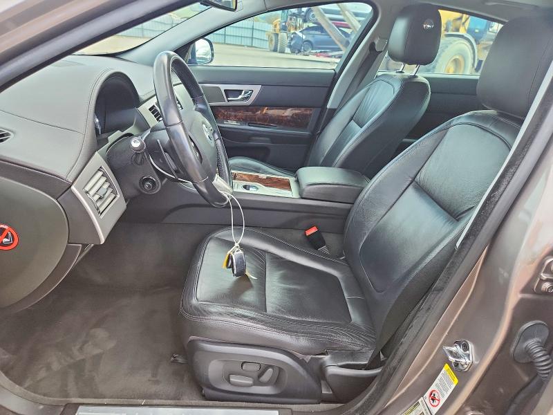 78504215 :رقم المزاد ، SAJWA0FB0BLS02825 vin ، 2011 Jaguar Xf مزاد بيع