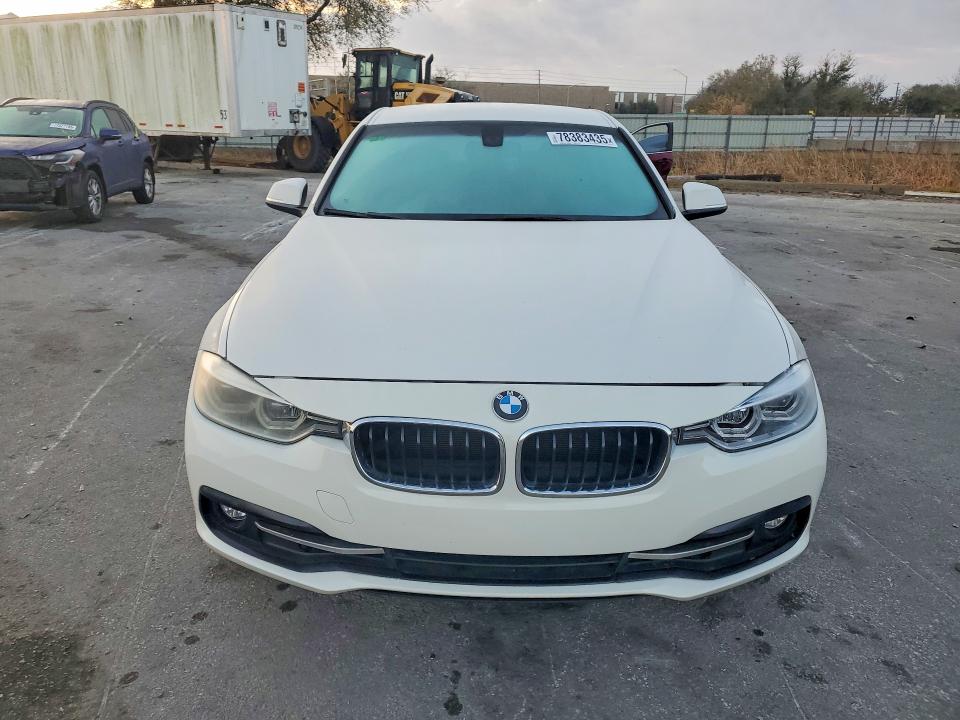 78383435 :رقم المزاد ، WBA8B9G51JNU96169 vin ، 2018 Bmw 330 مزاد بيع