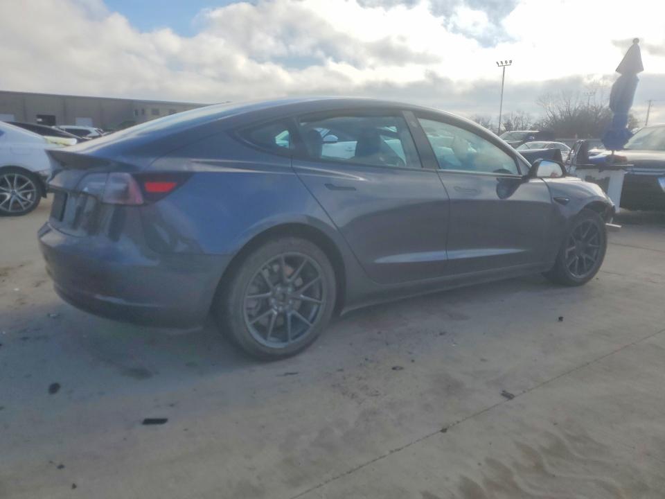 76591045 :رقم المزاد ، 5YJ3E1EB1NF156037 vin ، 2022 Tesla Model 3 مزاد بيع