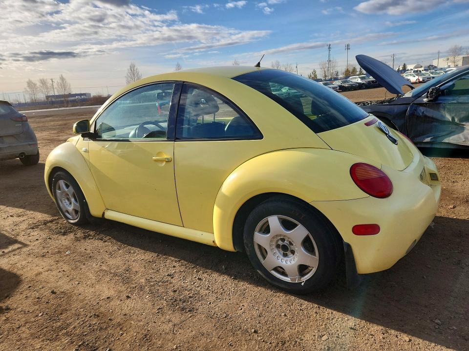 76734135 :رقم المزاد ، 3VWCA21C3XM452916 vin ، 1999 Volkswagen New Beetle مزاد بيع