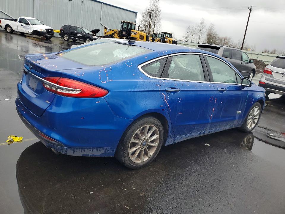 2018 Ford Fusion მანქანა იყიდება აუქციონზე, vin: 3FA6P0PU0JR181431, აუქციონის ნომერი: 78150945