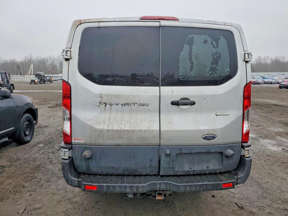 55658656 :رقم المزاد ، 1FTYR2YG7GKA95919 vin ، 2016 Ford Transit مزاد بيع