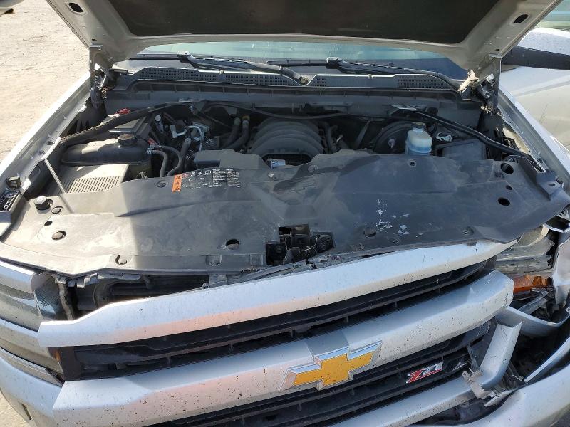 Продаж на аукціоні авто 2018 Chevrolet Silverado, vin: 3GCUKREC6JG637040, номер лоту: 79042065