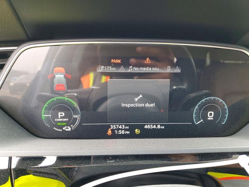 79067315 :رقم المزاد ، WA1AAAGE9NB031598 vin ، 2022 Audi E-tron مزاد بيع