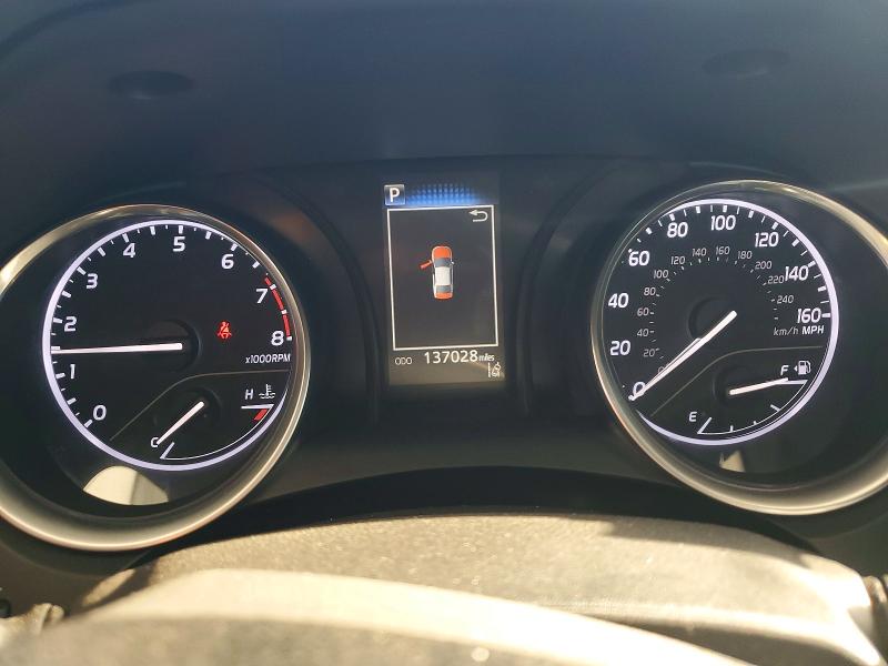 73635325 :رقم المزاد ، 4T1B11HK3JU037034 vin ، 2018 Toyota Camry مزاد بيع