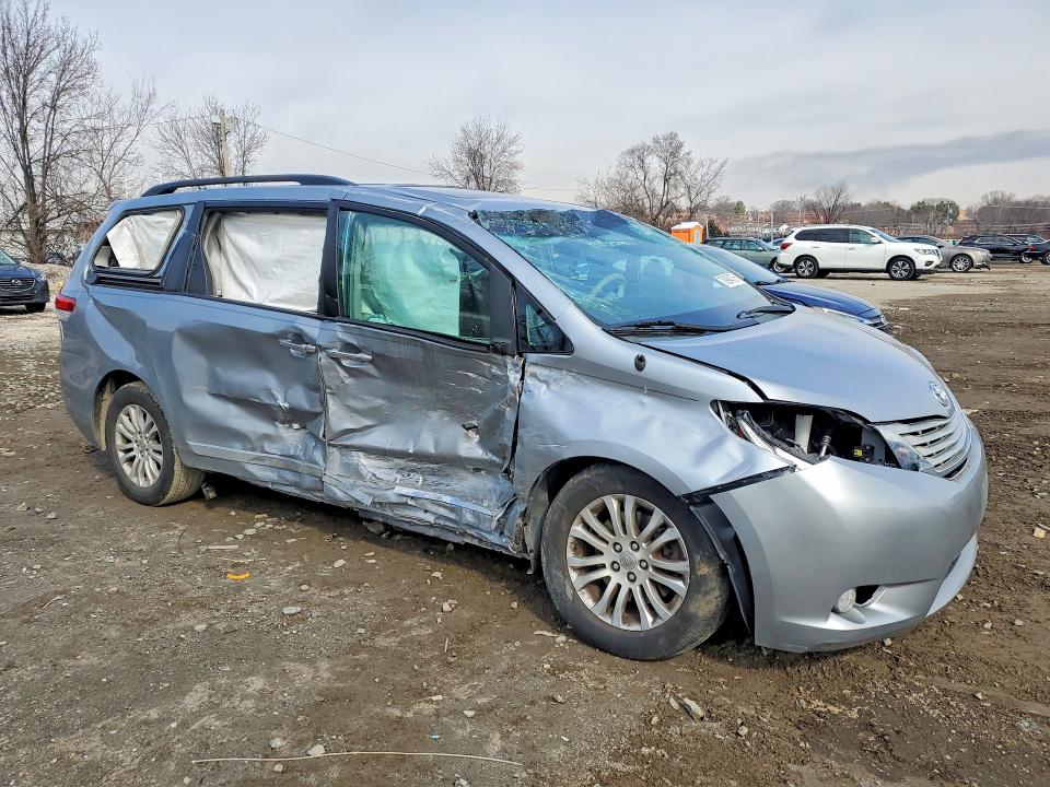 78994375 :رقم المزاد ، 5TDYK3DC1ES407512 vin ، 2014 Toyota Sienna مزاد بيع