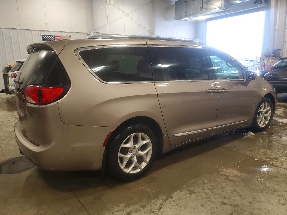 2017 Chrysler Pacifica მანქანა იყიდება აუქციონზე, vin: 2C4RC1EG8HR669659, აუქციონის ნომერი: 74672135