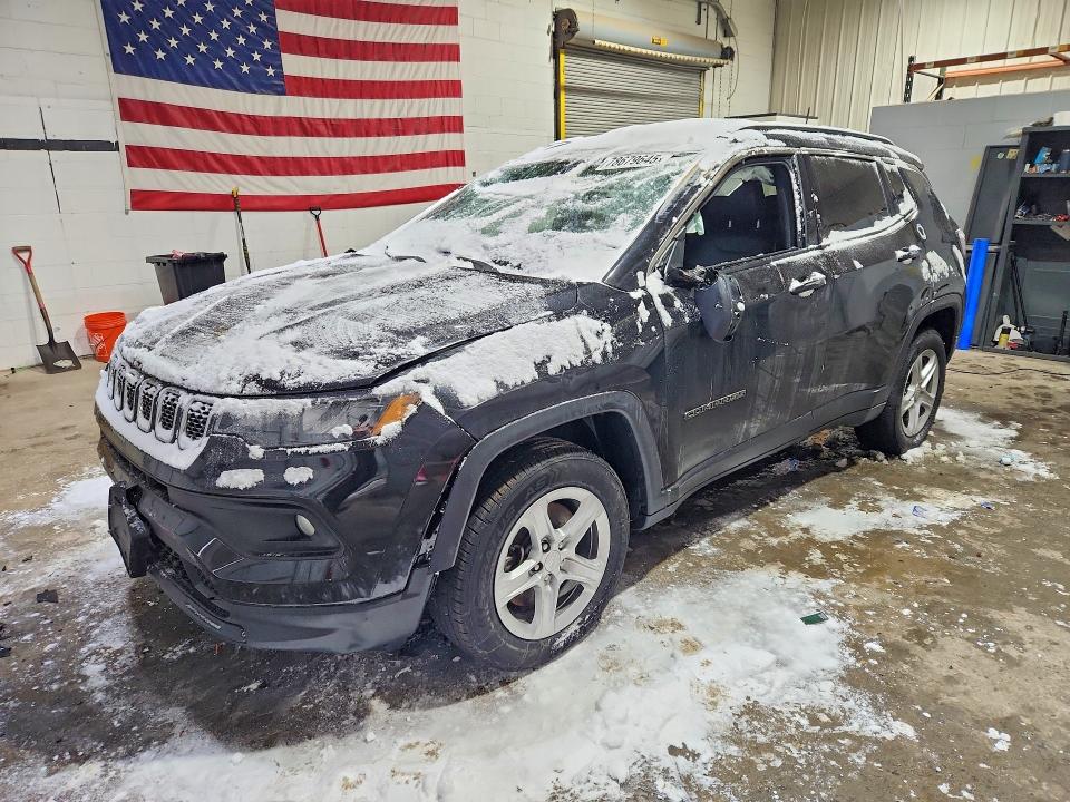 78679645 :رقم المزاد ، 3C4NJDBN2PT517803 vin ، 2023 Jeep Compass مزاد بيع