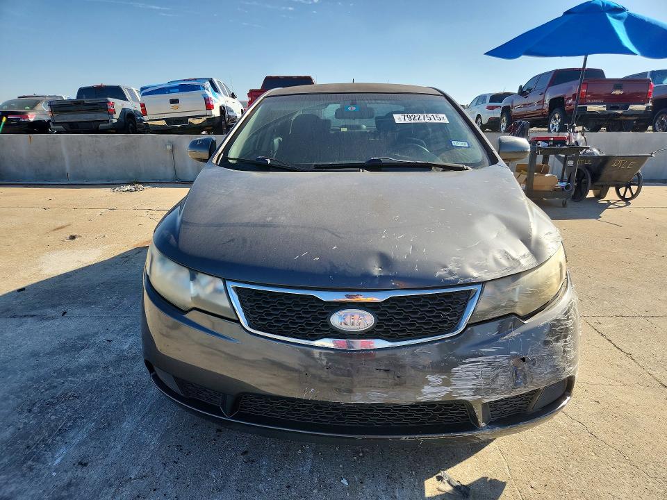2013 Kia Forte მანქანა იყიდება აუქციონზე, vin: KNAFU4A22D5694668, აუქციონის ნომერი: 79227515