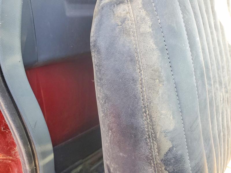 75699695 :رقم المزاد ، 1GCFK24K4LE104350 vin ، 1990 Chev Gmt-400 مزاد بيع
