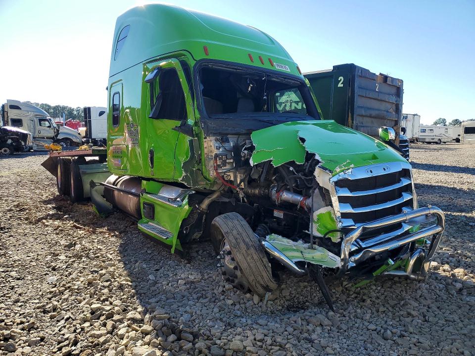 99849675 :رقم المزاد ، 3AKJHHDR3PSNX5946 vin ، 2023 Freightliner Cascadia 126 مزاد بيع