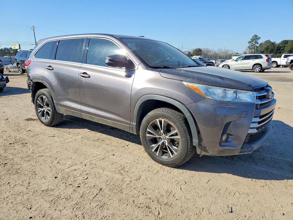 Продаж на аукціоні авто 2019 Toyota Highlander, vin: 5TDZZRFH1KS308518, номер лоту: 76199625