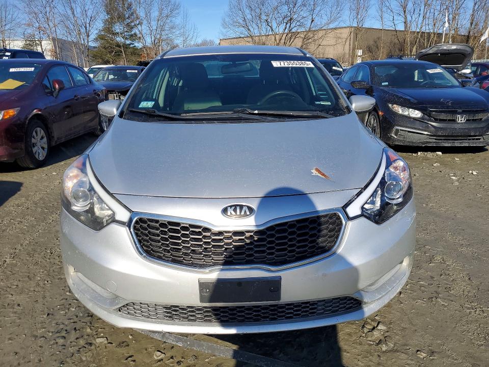 77355385 :رقم المزاد ، KNAFK4A68F5287417 vin ، 2015 Kia Forte مزاد بيع
