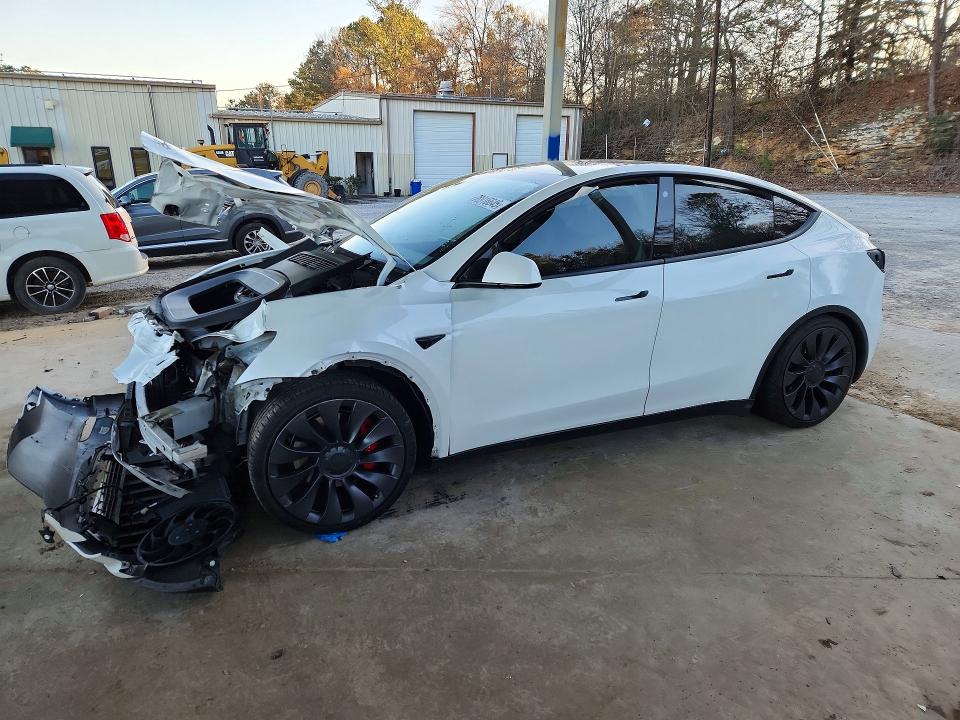 78916645 :رقم المزاد ، 7SAYGDEF1NF318269 vin ، 2022 Tesla Model Y مزاد بيع