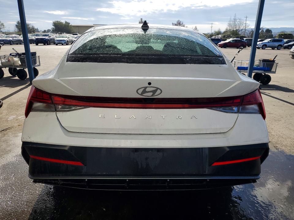 76997225 :رقم المزاد ، KMHLS4DG4SU946843 vin ، 2025 Hyundai Elantra مزاد بيع