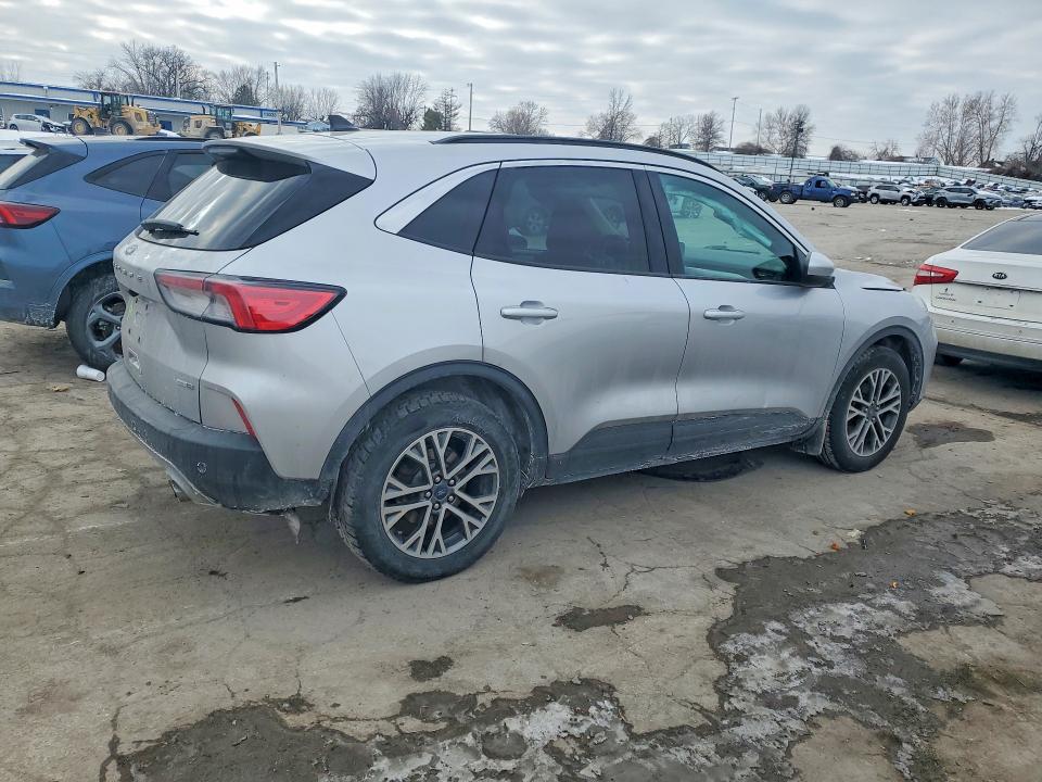 Продаж на аукціоні авто 2020 Ford Escape, vin: 1FMCU9H63LUB92568, номер лоту: 75318335