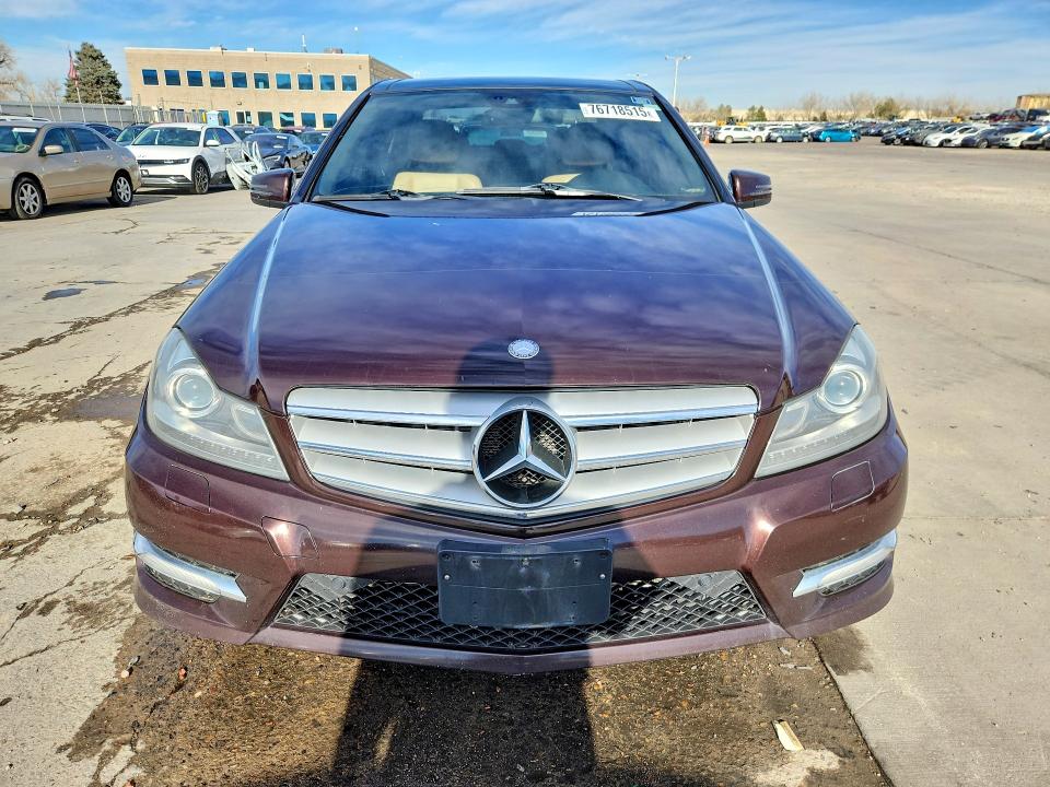 Продажа на аукционе авто 2012 Mercedes-benz C 300 4mat, vin: WDDGF8BB0CF858201, номер лота: 76718515