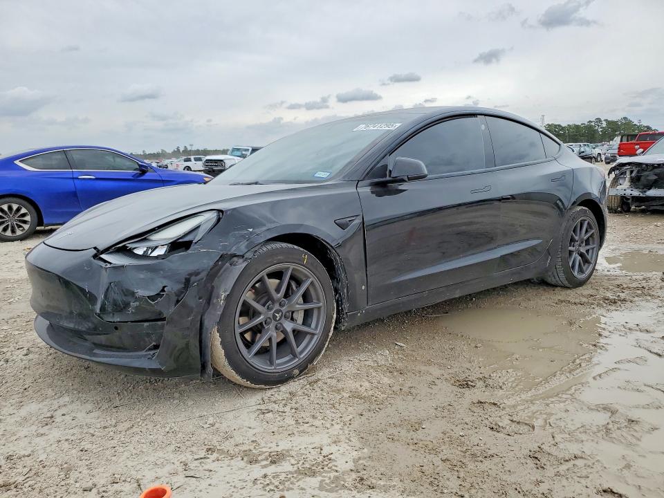 2022 Tesla Model 3 მანქანა იყიდება აუქციონზე, vin: 5YJ3E1EA8NF130896, აუქციონის ნომერი: 76741295