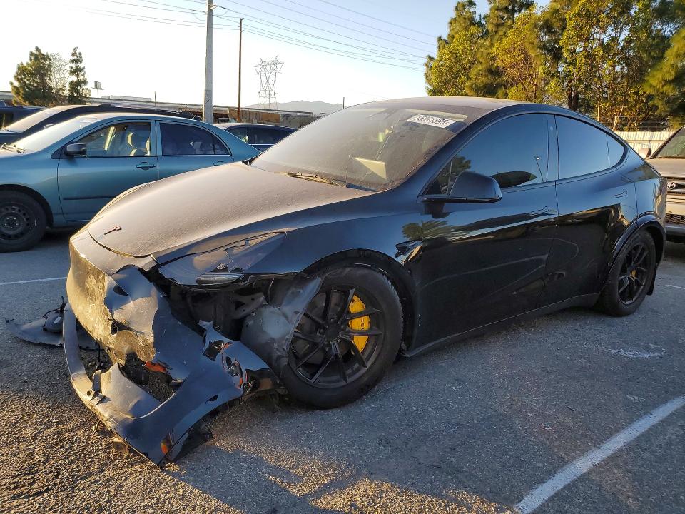Auction sale of the 2023 Tesla Model Y, vin: 7SAYGDEE6PA116633, lot number: 75971895