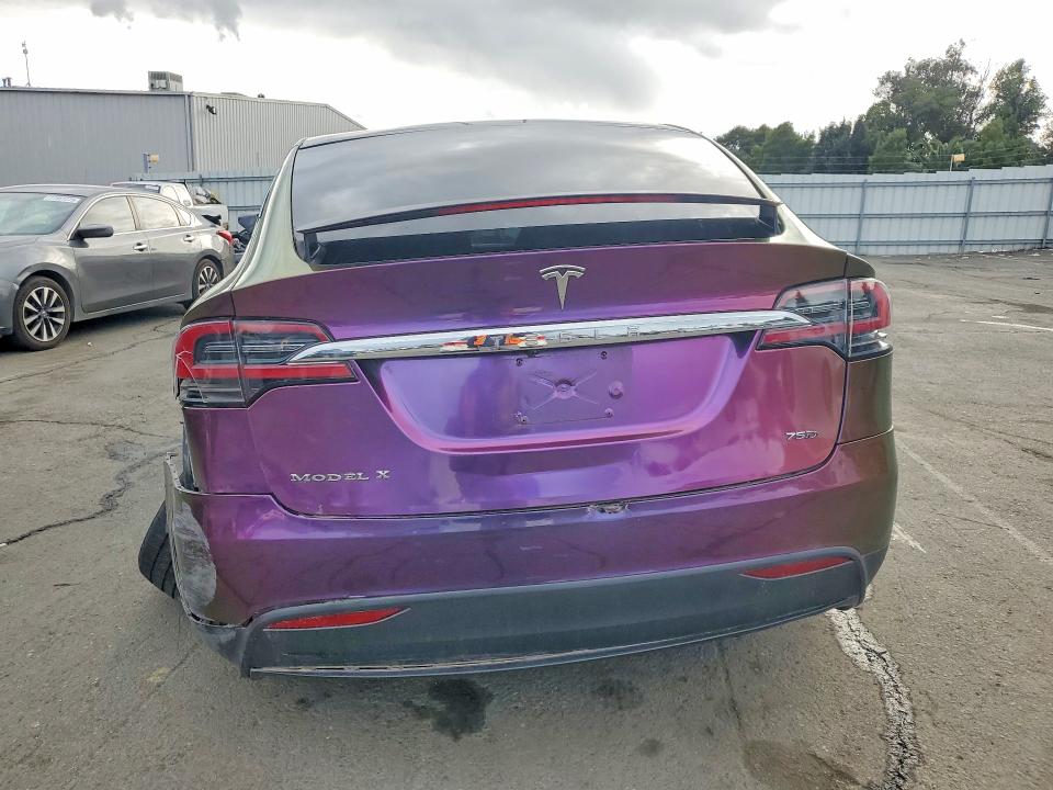 Продаж на аукціоні авто 2016 Tesla Model X, vin: 5YJXCBE2XGF022899, номер лоту: 77807475