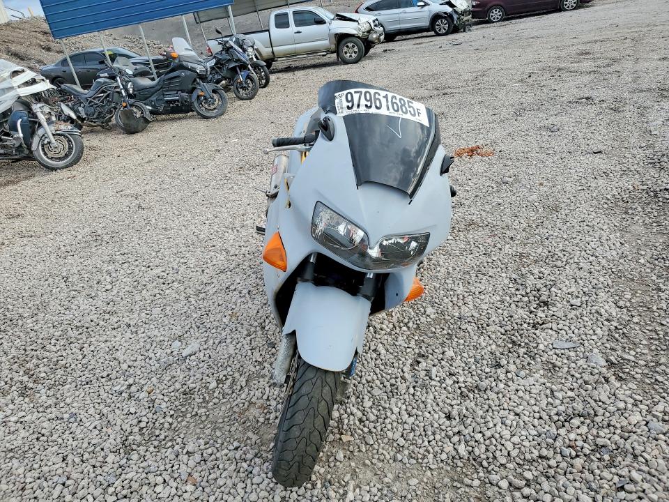 97961685 :رقم المزاد ، JH2RC4604YM20016 vin ، 2000 Honda Vfr800 مزاد بيع