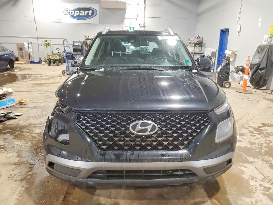 76138685 :رقم المزاد ، KMHRC8A35NU144631 vin ، 2022 Hyundai Venue مزاد بيع