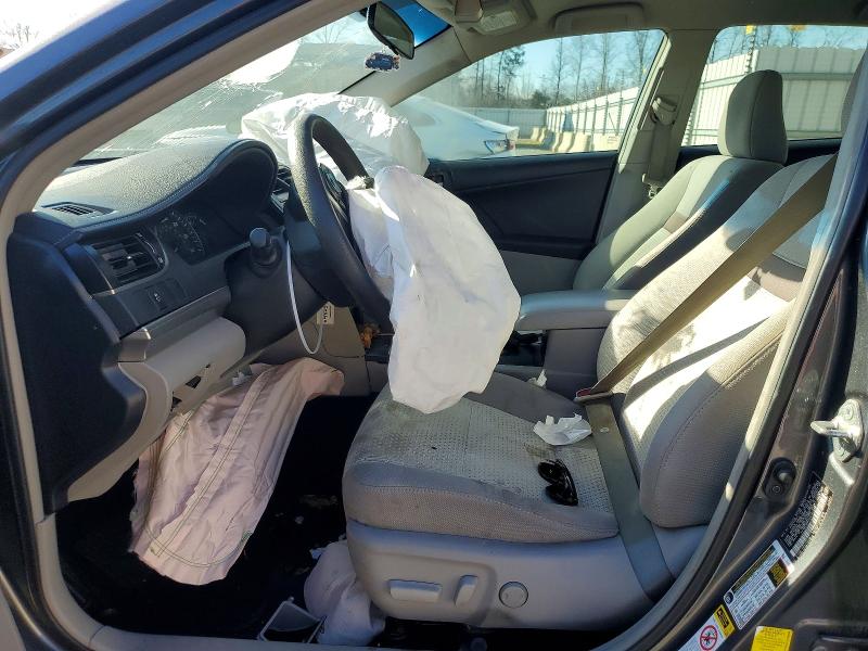 76603155 :رقم المزاد ، 4T1BF1FK7CU182598 vin ، 2012 Toyota Camry مزاد بيع
