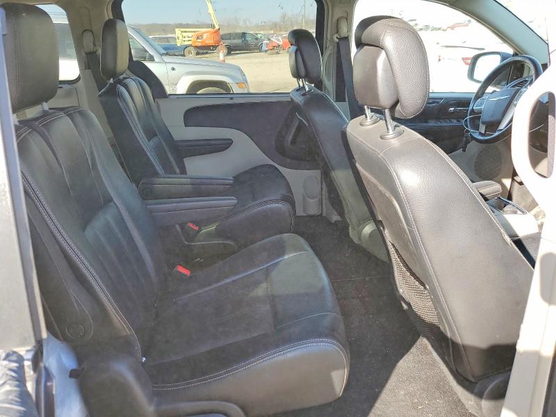 77364545 :رقم المزاد ، 2C4RC1CGXFR753868 vin ، 2015 Chrysler Town & Country مزاد بيع