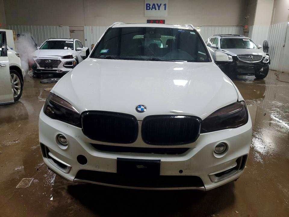 75637085 :رقم المزاد ، 5UXKR0C59J0X85611 vin ، 2018 Bmw X5 مزاد بيع