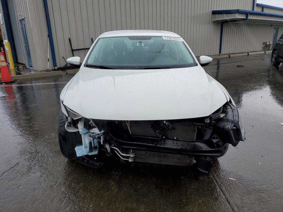 77551625 :رقم المزاد ، 1VWAA7A38JC008055 vin ، 2018 Volkswagen Passat مزاد بيع