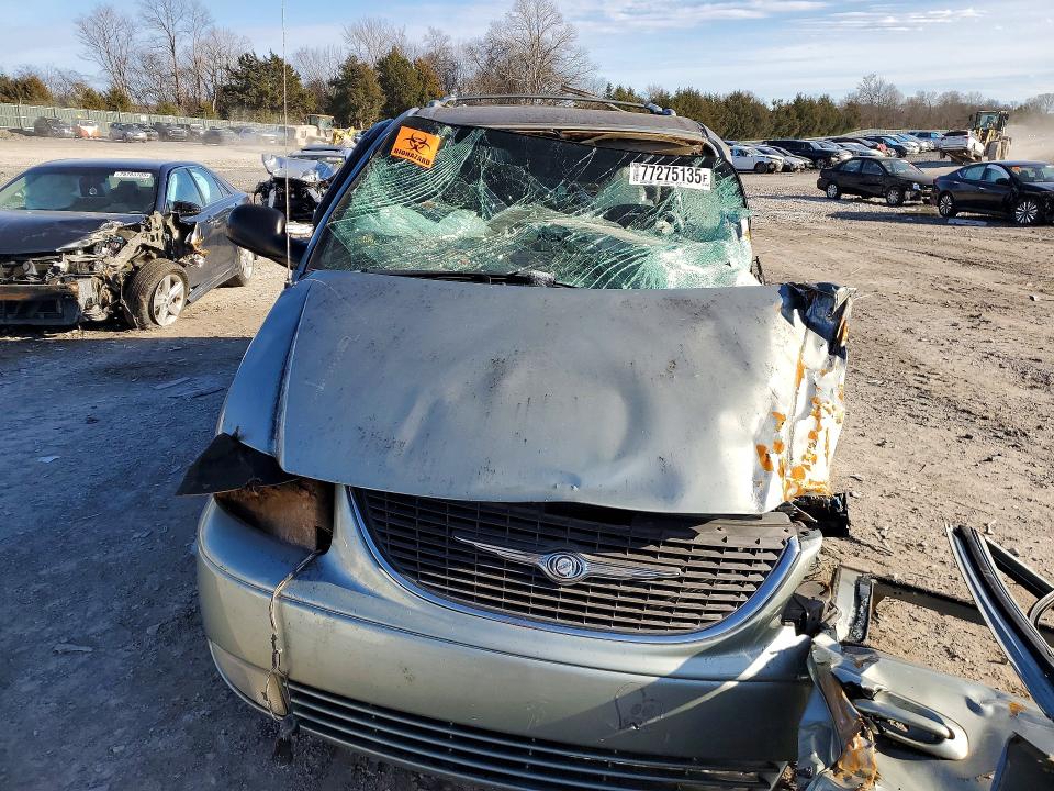 2004 Chrysler Town & Country მანქანა იყიდება აუქციონზე, vin: 2C8GP64L44R576234, აუქციონის ნომერი: 77275135