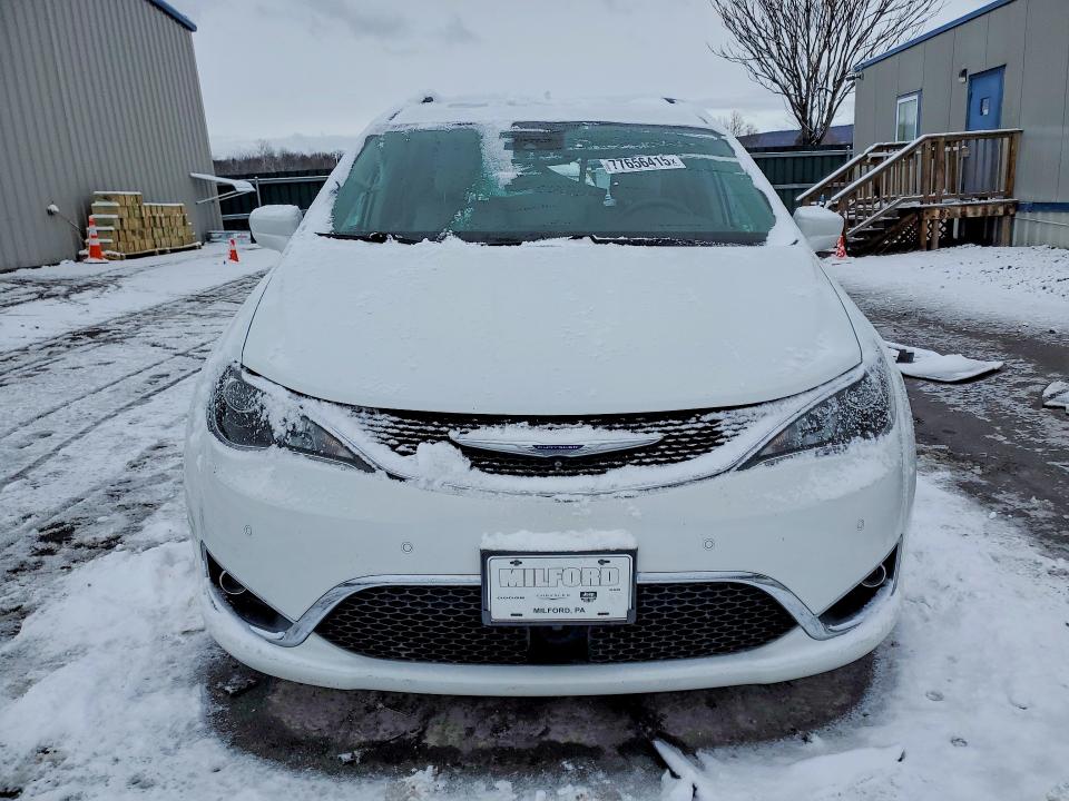 77656415 :رقم المزاد ، 2C4RC1EGXJR317530 vin ، 2018 Chrysler Pacifica مزاد بيع