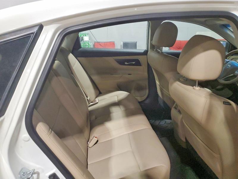 2015 Nissan Altima მანქანა იყიდება აუქციონზე, vin: 1N4AL3APXFN318637, აუქციონის ნომერი: 76668255