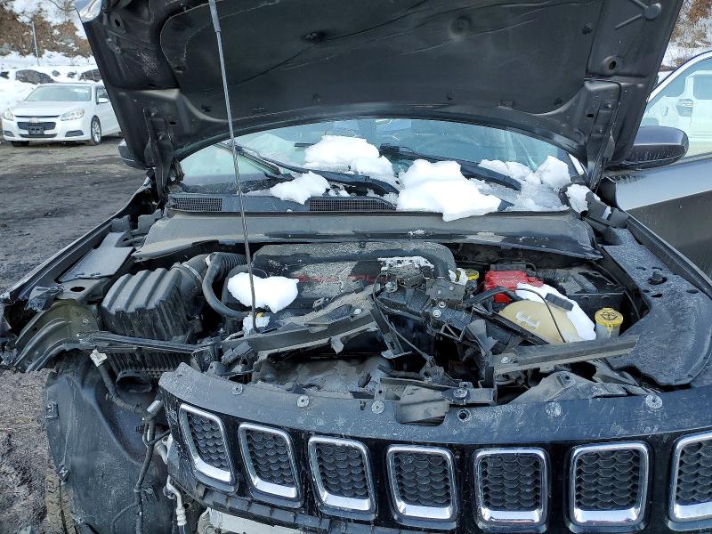 77421775 :رقم المزاد ، 3C4NJDBB8KT786659 vin ، 2019 Jeep Compass مزاد بيع