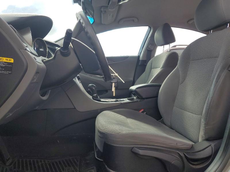 77134085 :رقم المزاد ، 5NPEB4AC8CH487553 vin ، 2012 Hyundai Sonata مزاد بيع