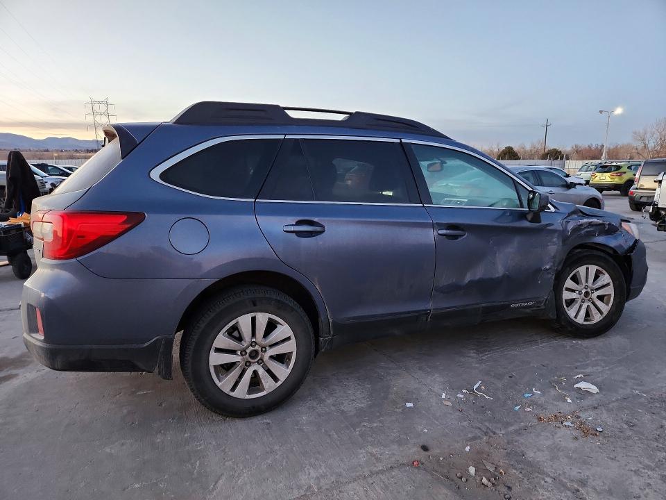 76073525 :رقم المزاد ، 4S4BSBCC0F3205082 vin ، 2015 Subaru Outback مزاد بيع