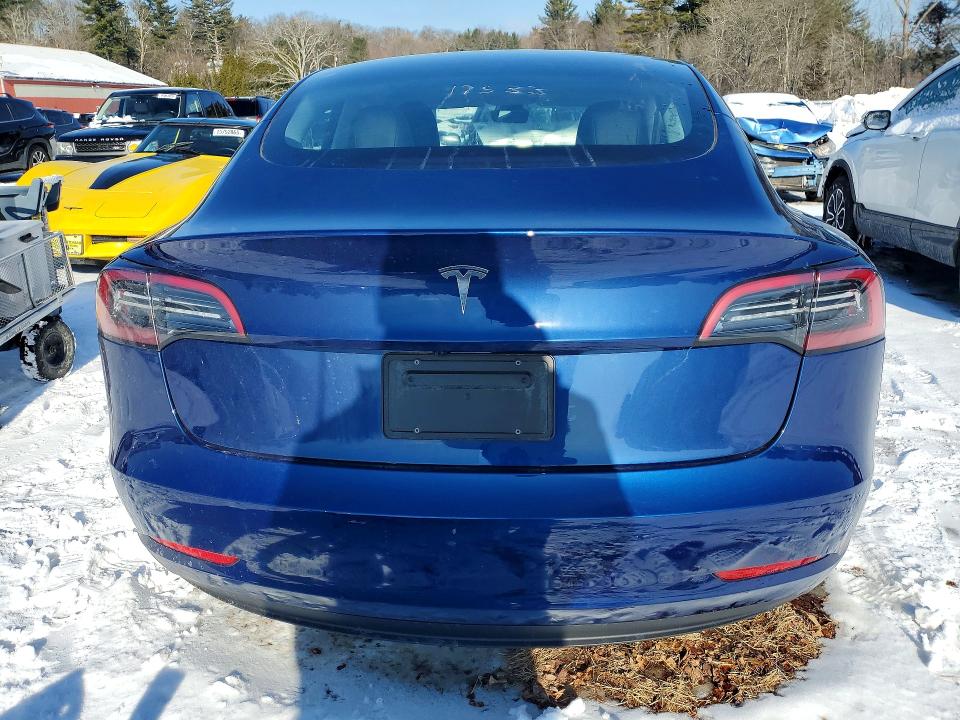 Продажа на аукционе авто 2023 Tesla Model 3, vin: 5YJ3E1EA0PF664722, номер лота: 75647915