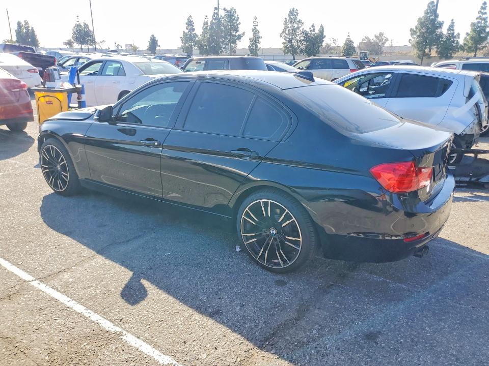 76381575 :رقم المزاد ، WBA3C1C50FK122255 vin ، 2015 Bmw 328 مزاد بيع