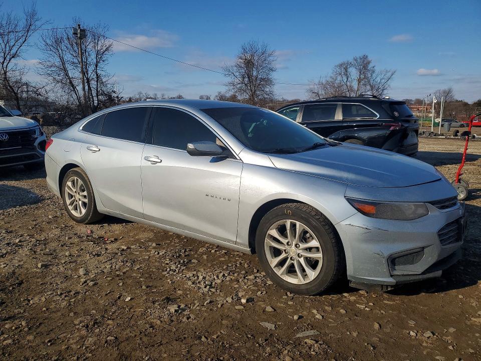 77125325 :رقم المزاد ، 1G1ZD5STXJF202741 vin ، 2018 Chevrolet Malibu مزاد بيع