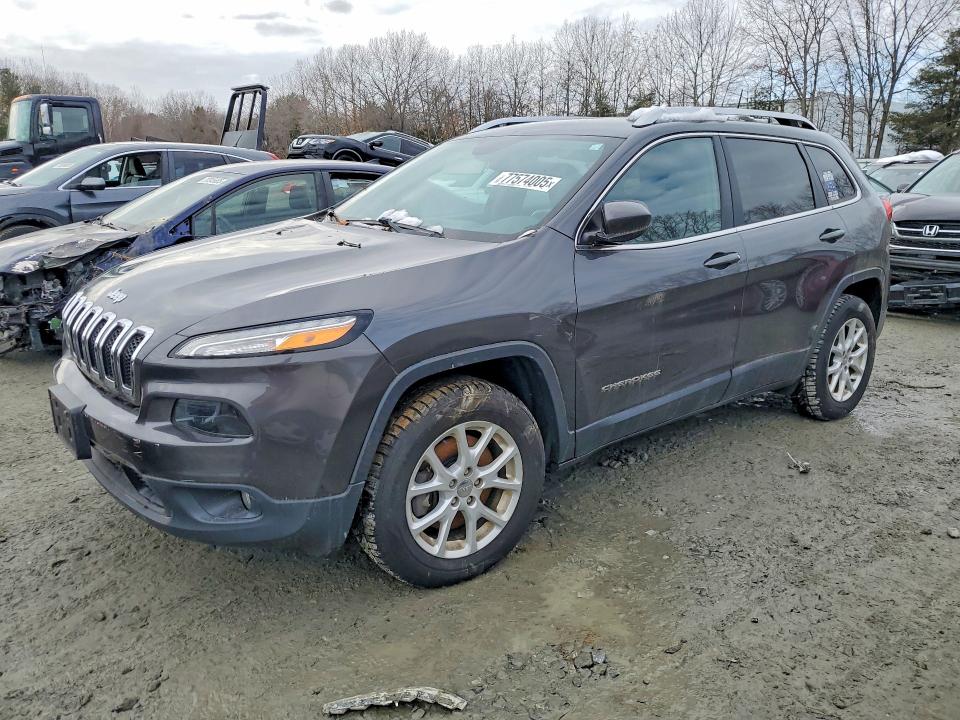 Auction sale of the 2017 Jeep Cherokee, vin: 1C4PJMCS1HW563213, lot number: 77574005