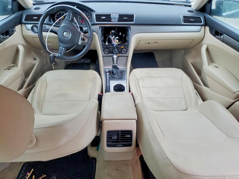 2014 Volkswagen Passat მანქანა იყიდება აუქციონზე, vin: 1VWBT7A38EC035521, აუქციონის ნომერი: 77532835